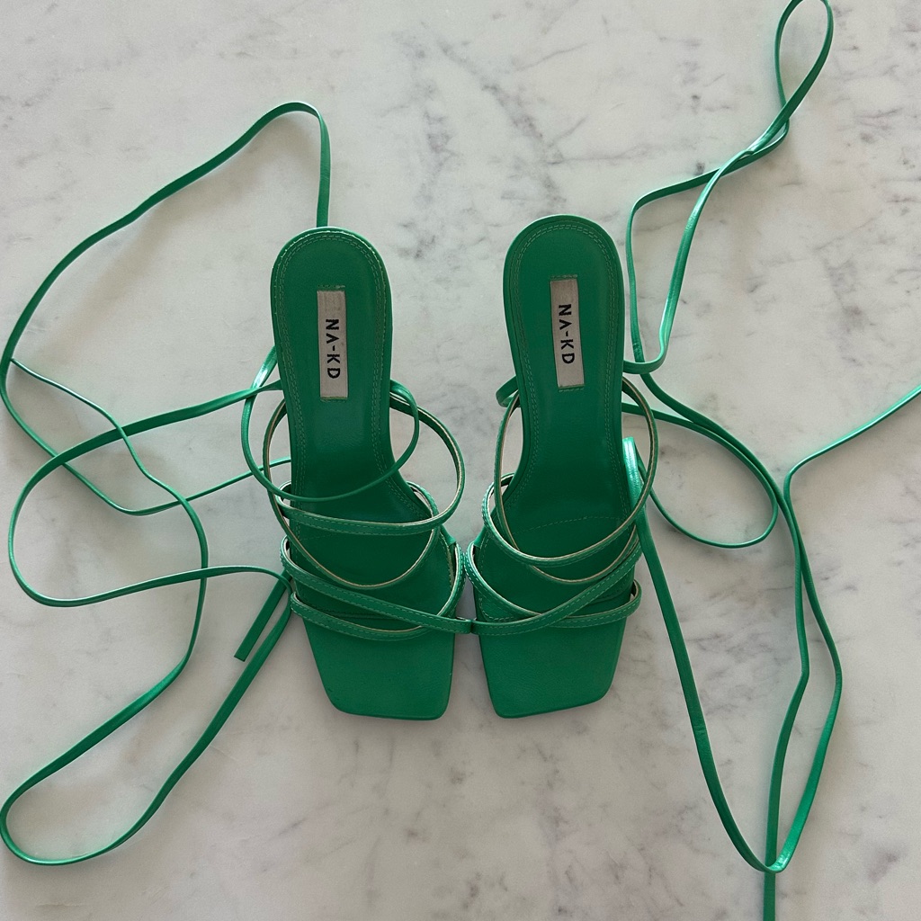 Na-Kd Green Lace-Up Heels